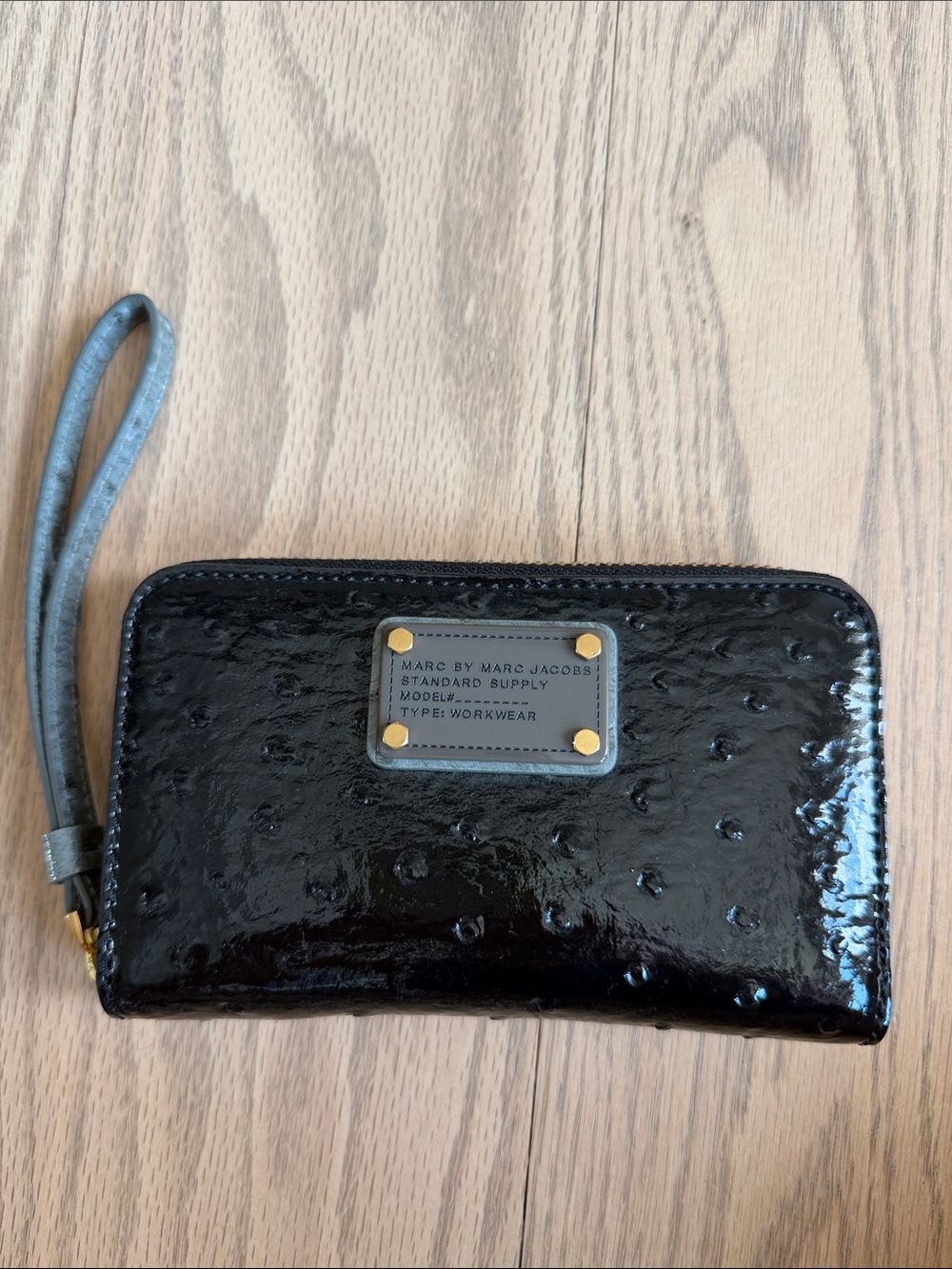 Marc by Marc Jacobs Black Patent Wristlet Card Holder with Logo Plaque